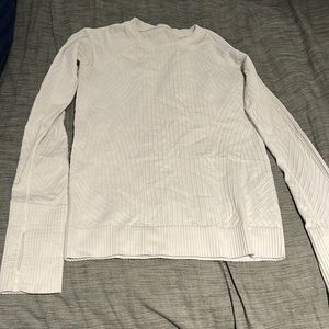 Lululemon cream long sleeve shirt